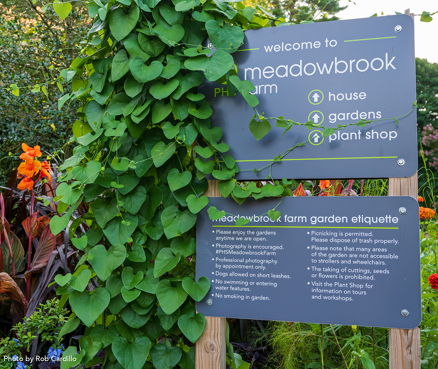 Welcome sign for PHS Meadowbrook Farm.